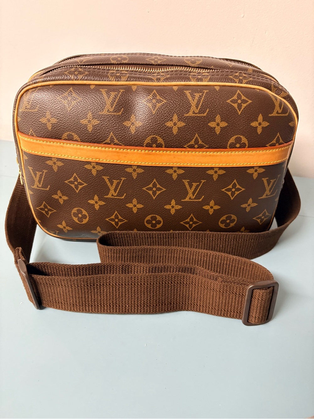 Louis Vuitton Reporter PM. Made in France with date code SP0055